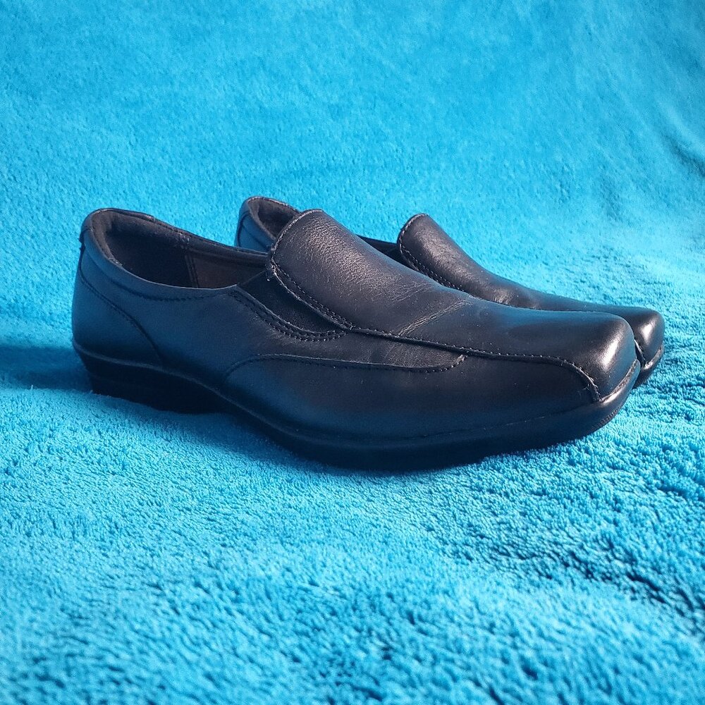 Women's Black Naturalizer N5 Comfort Loafers Size 7W